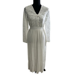 NWT Women's Little Mistress White Pleat Maxi Dress Size 10